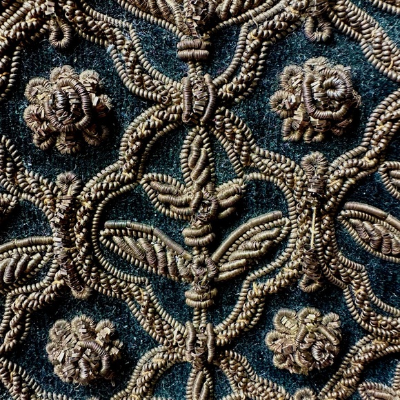 Lujean Vintage Metallic Bronze Embroidered on Black Satin Clutch - Picture 2 of 8